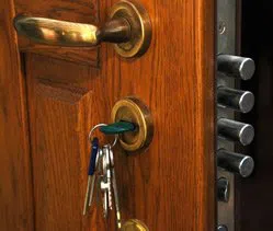 Town Center Locksmith Shop Oregonia, OH 513-327-8999 Town Center Locksmith Shop Oregonia, OH 513-327-8999 - 6-Lock-Change